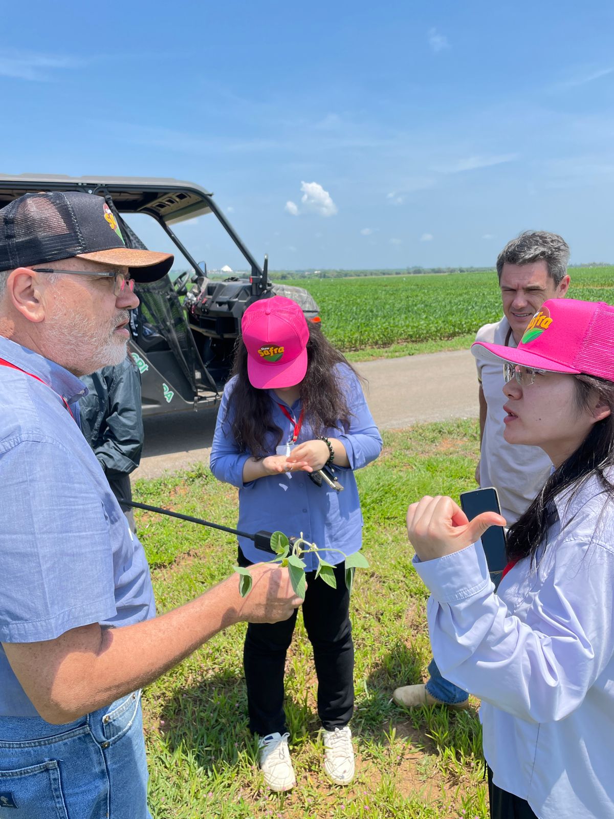 Fundação Rio Verde recebe visita de consultores chineses