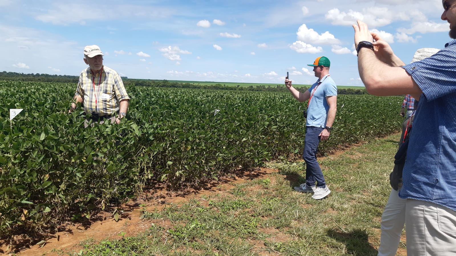 Produtor alemão que mantém blog sobre agricultura elogia organização do agro brasileiro