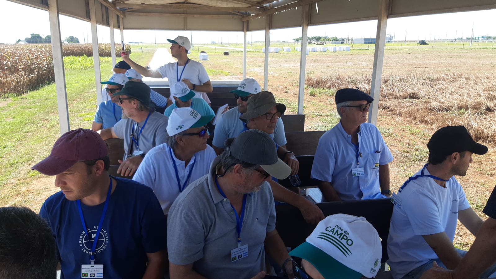 Comitiva de produtores argentinos visita a Fundação Rio Verde