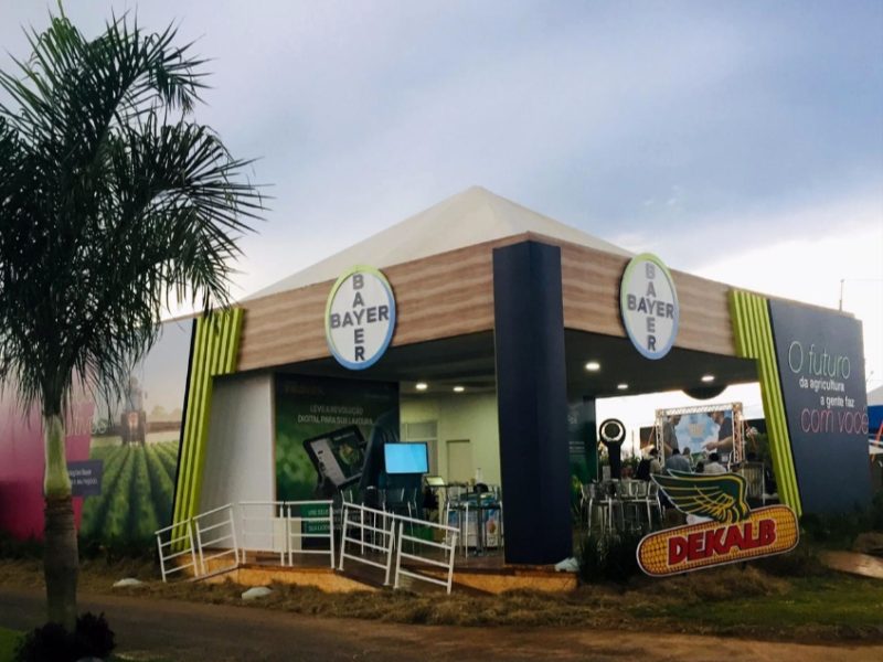 Grandes estandes de marcas nacionais prontos para o começo do Show Safra 2019
