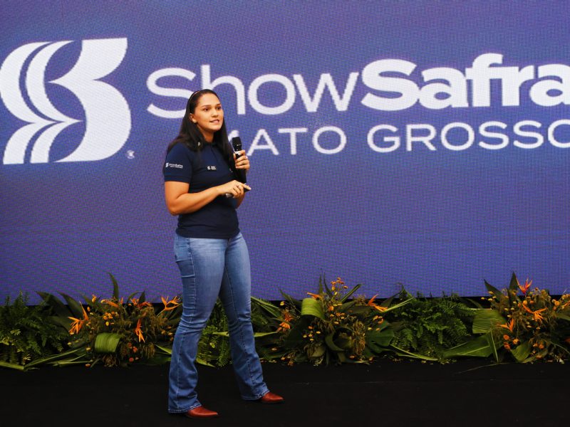 Pesquisadora da Fundação Rio Verde apresenta pesquisa sobre TSI e a qualidade fisiológica das sementes