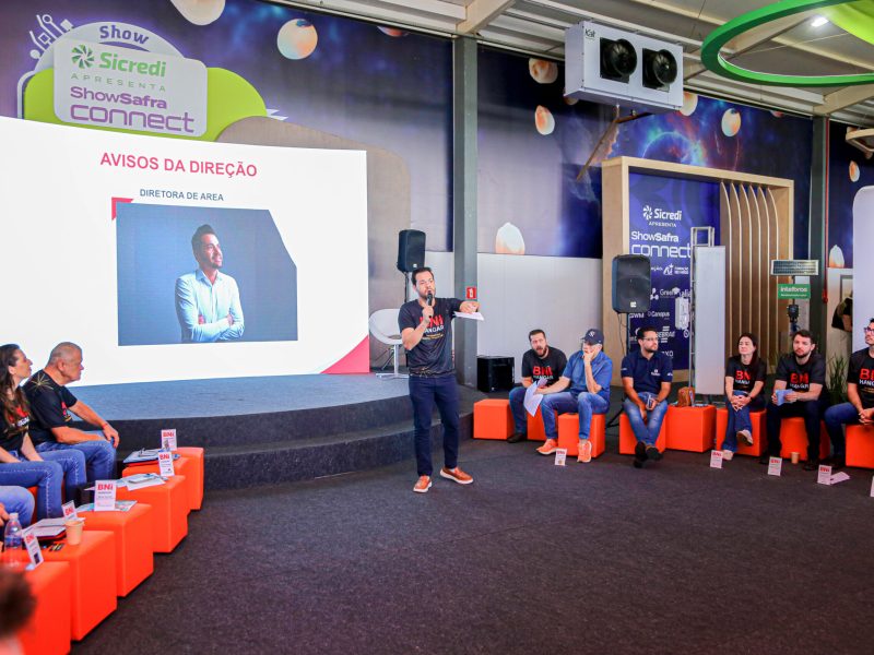 Programa Pânico faz entrada ao vivo direto Show Safra Mato Grosso